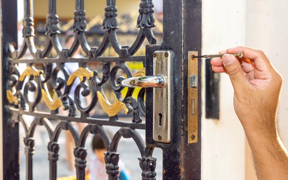 tarif ouverture de porte serrurier Saint-Germain-en-Laye
